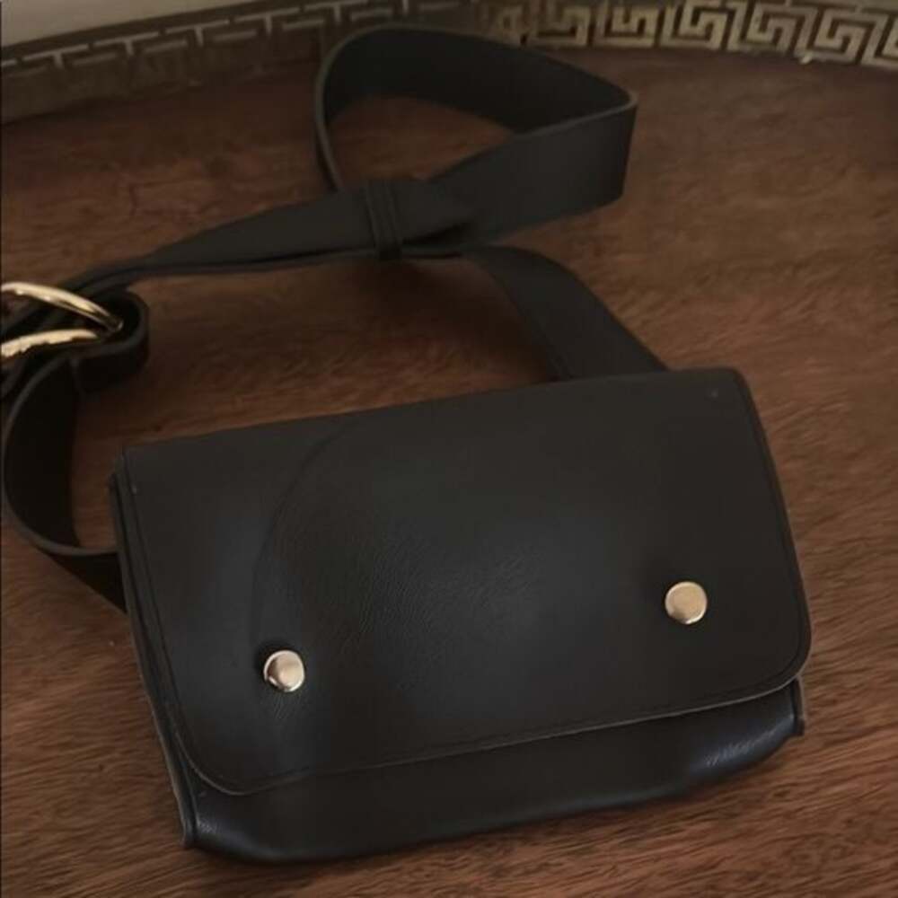 Gigi Pip Belt Bag